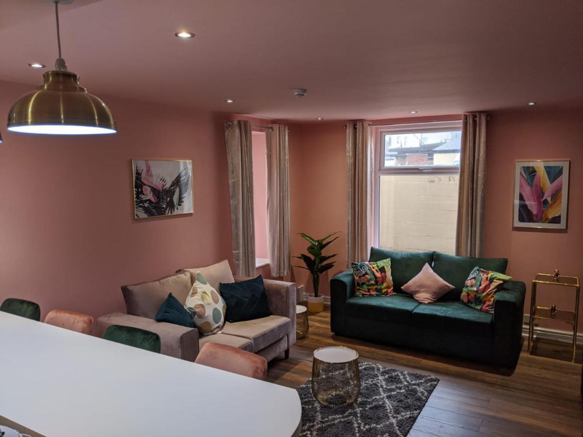 Charles Alexander Short Stay - Highcliffe Apartments Cleveleys Dış mekan fotoğraf