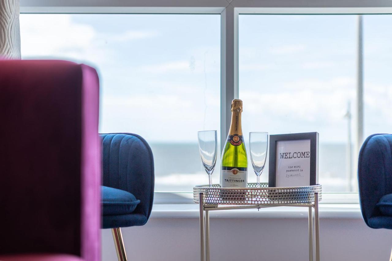 Charles Alexander Short Stay - Highcliffe Apartments Cleveleys Dış mekan fotoğraf