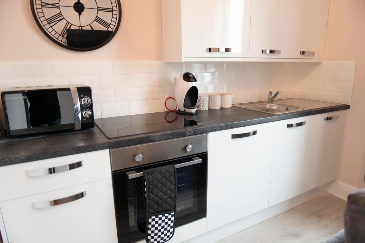 Charles Alexander Short Stay - Highcliffe Apartments Cleveleys Dış mekan fotoğraf