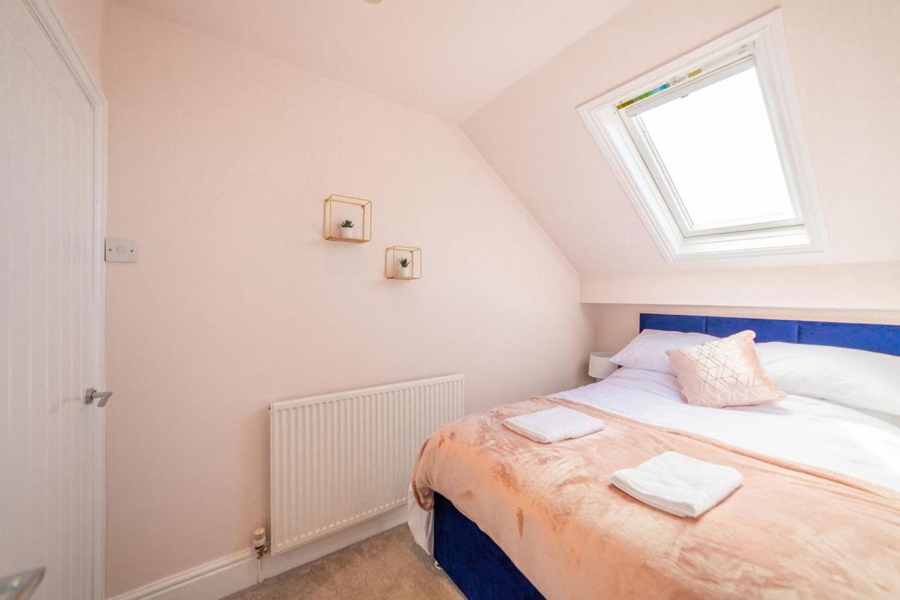 Charles Alexander Short Stay - Highcliffe Apartments Cleveleys Dış mekan fotoğraf