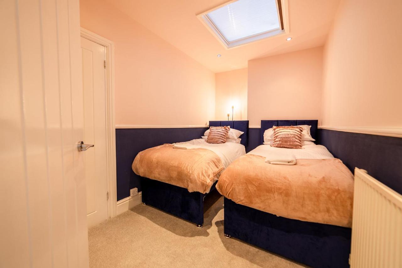 Charles Alexander Short Stay - Highcliffe Apartments Cleveleys Dış mekan fotoğraf