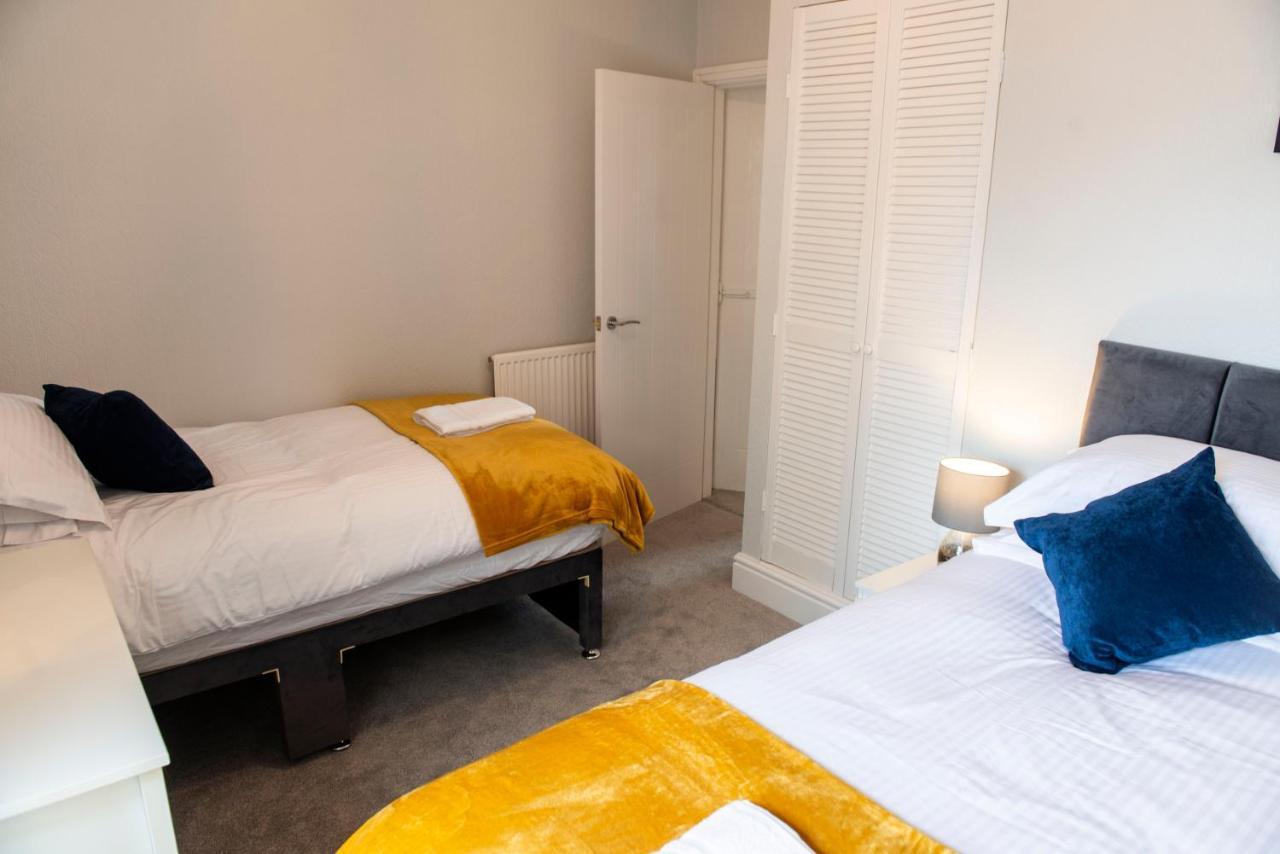Charles Alexander Short Stay - Highcliffe Apartments Cleveleys Dış mekan fotoğraf