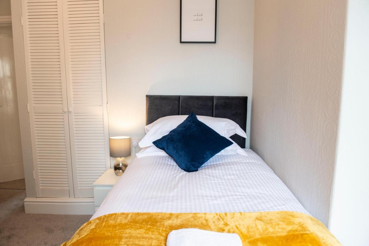 Charles Alexander Short Stay - Highcliffe Apartments Cleveleys Dış mekan fotoğraf