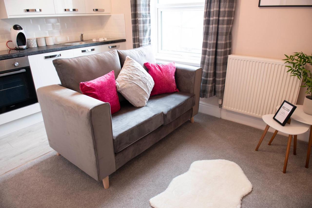 Charles Alexander Short Stay - Highcliffe Apartments Cleveleys Dış mekan fotoğraf