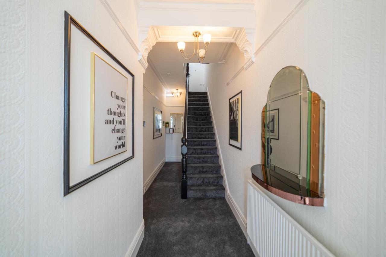 Charles Alexander Short Stay - Highcliffe Apartments Cleveleys Dış mekan fotoğraf