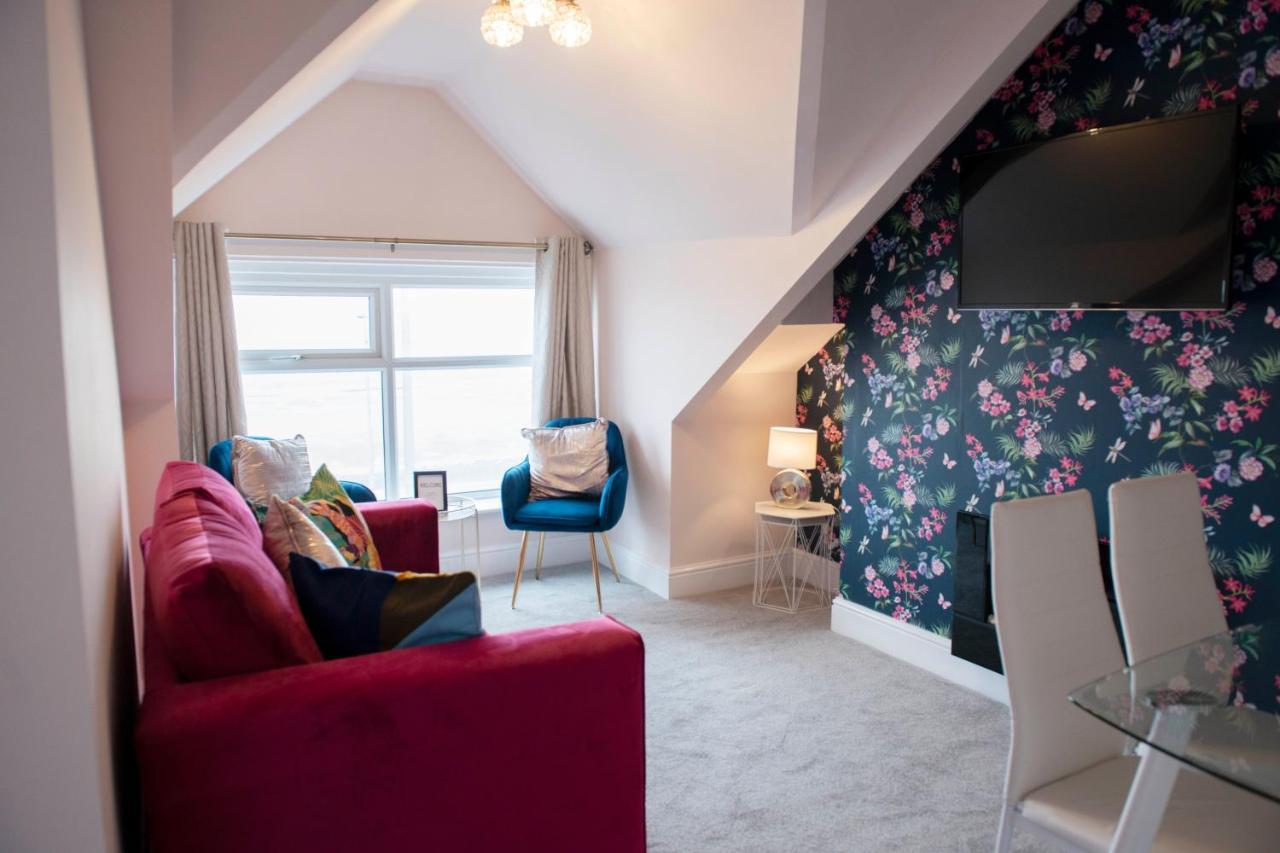 Charles Alexander Short Stay - Highcliffe Apartments Cleveleys Dış mekan fotoğraf