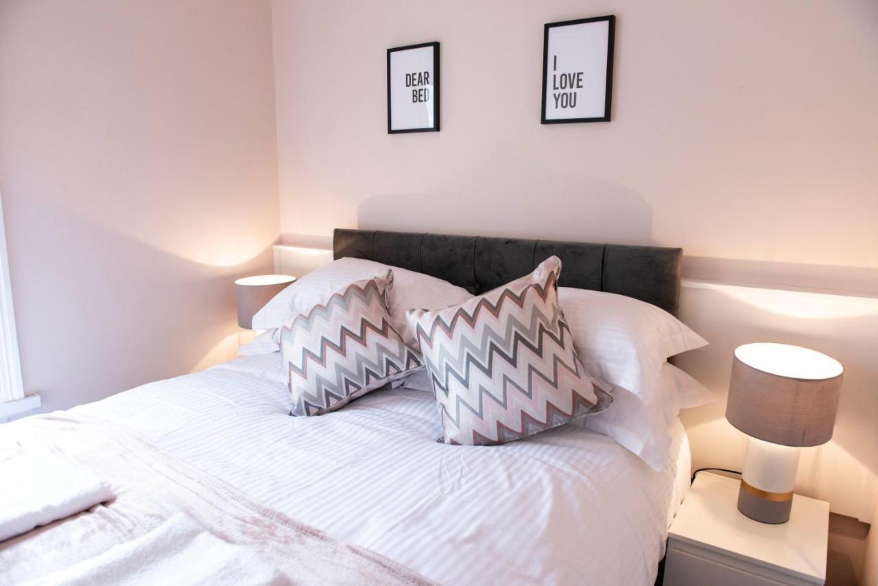 Charles Alexander Short Stay - Highcliffe Apartments Cleveleys Dış mekan fotoğraf
